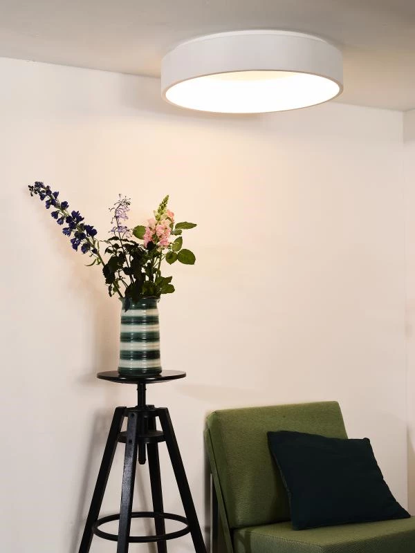 Lucide TALOWE LED - Flush ceiling light - Ø 60 cm - LED Dim. - 1x42W 3000K - White - atmosphere 1